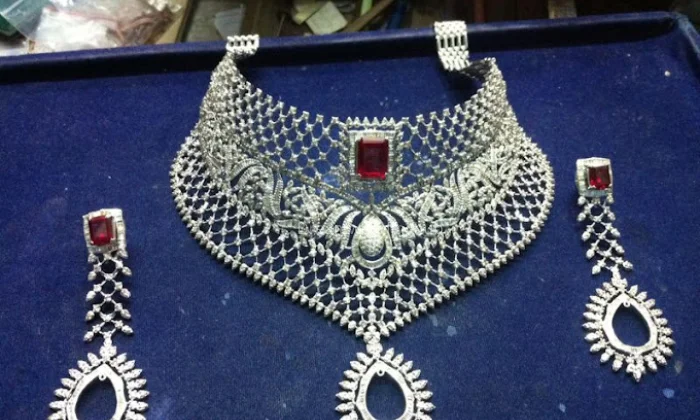 Bittu Shah Saraf Jewellers